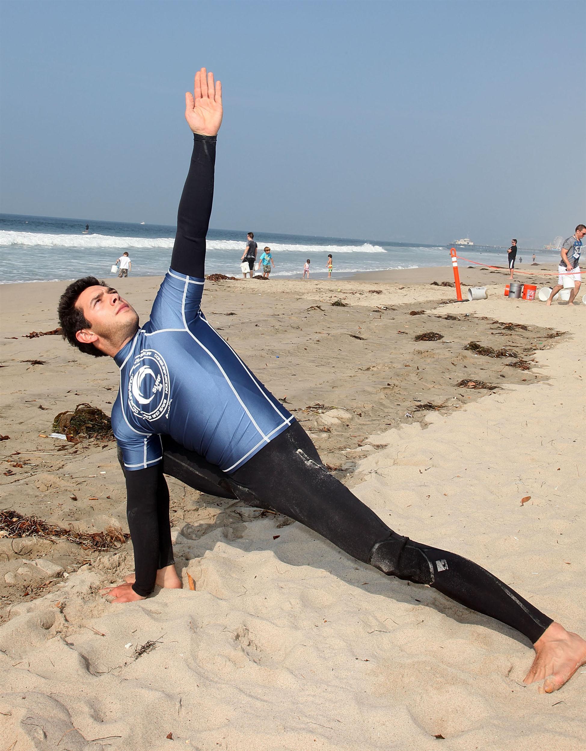 Michael Rady - 4th Annual Project Save Our Surf's 'SURF 24 2011 Celebrity Surfathon' - Day 1 | Picture 103953